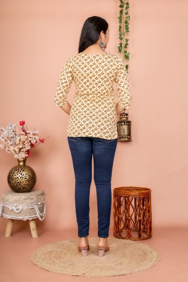 Vastrawala Prosin Print Cotton Short Kurti - Image 2