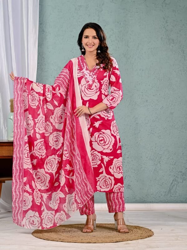 Vastrawala Elegant Prosin Print and Embroidered Kurta Set