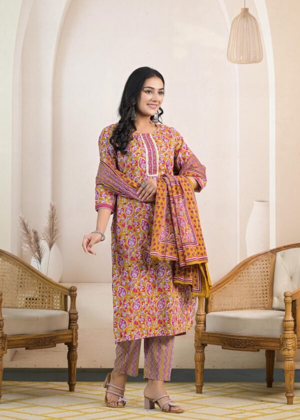 Vastrawala Prosin Print Kurta Set with Hand Work Secquence - Image 6