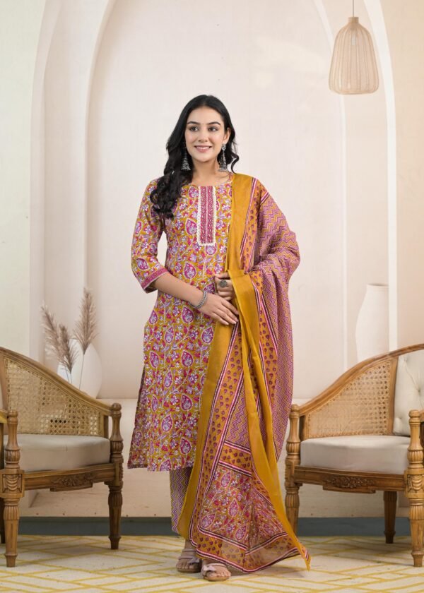 Vastrawala Prosin Print Kurta Set with Hand Work Secquence - Image 5