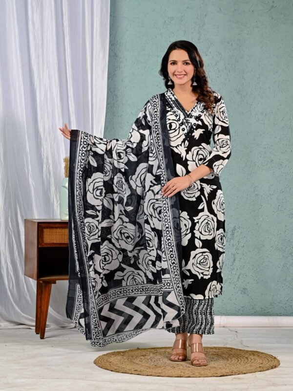 Vastrawala  Elegant Prosin Print Cotton  Kurta Set